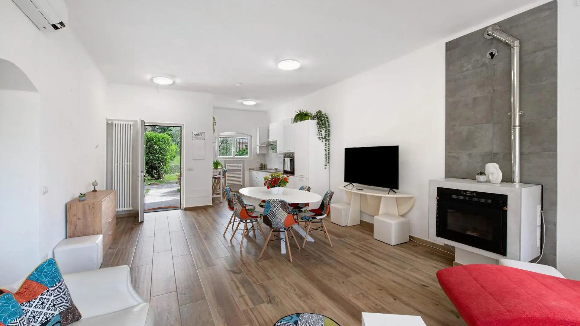 Casa Giuditta Lierna 0*,
